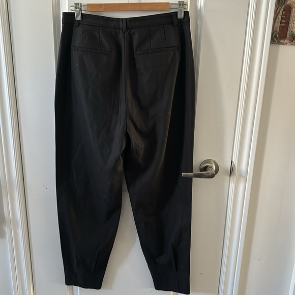 Banana Republic Black Pleated Women’s Trousers - Picture 5 of 5